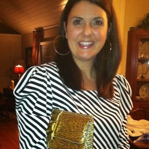 Meet your Posher, Crystal